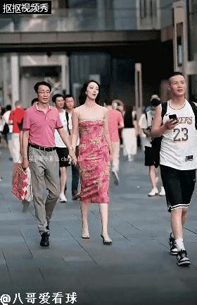 牵手门胡某勇被免职,成都牵手门事件处理结果