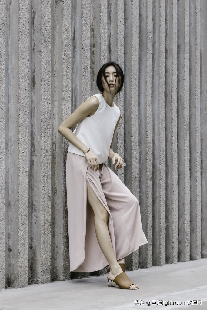 在店铺如何拍服装照片好看,室内如何拍出好看的服装照片