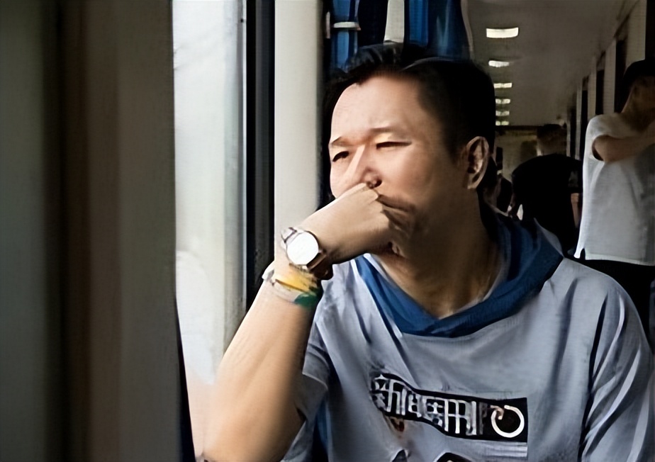 毒奶粉受害者父亲终被判无罪,父亲为孩子喝毒奶粉维权