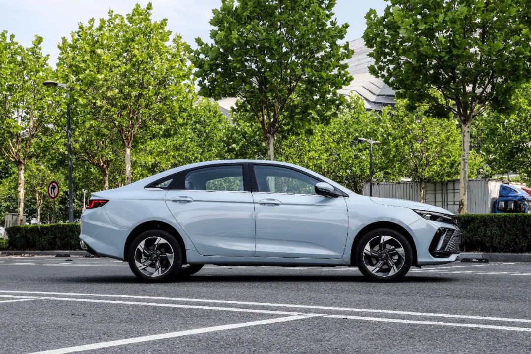 帝豪l雷神hip纯电实测,帝豪l雷神hip最低配讲解