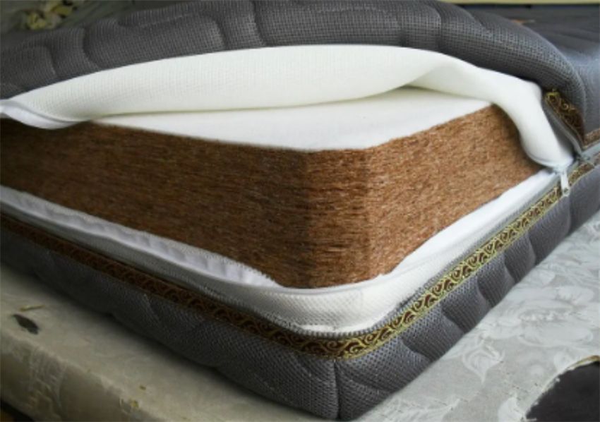 弹簧床垫棕榈床垫乳胶床垫哪款好,弹簧席梦思和棕榈床垫有什么区别