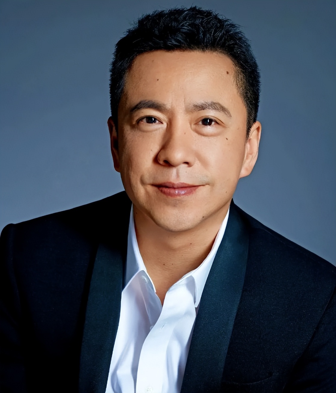 华谊兄弟风雨飘摇,华谊兄弟为什么会亏损