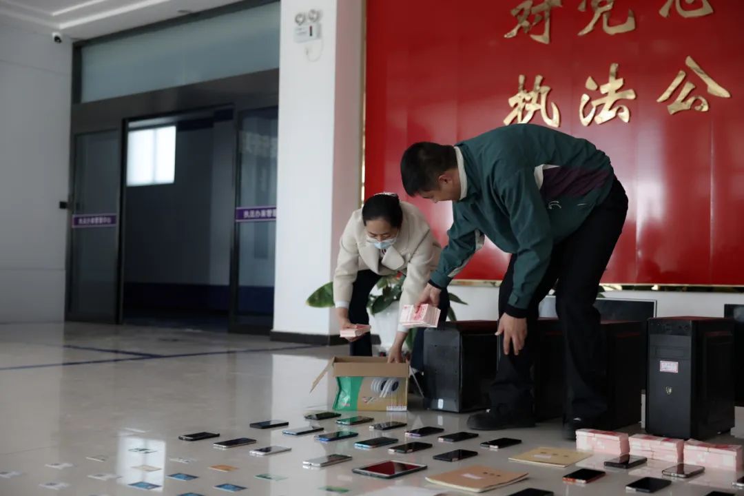 警方破获特大跨境网络赌博案,警方破获跨境网络赌博案