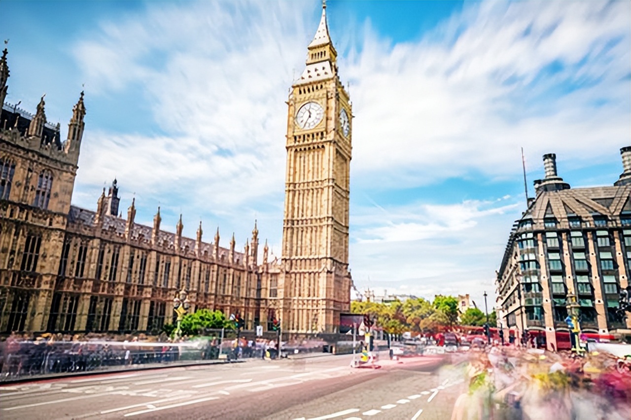 月薪不到一万二，就能每月领一千四补贴？欧洲高福利政策终会反噬