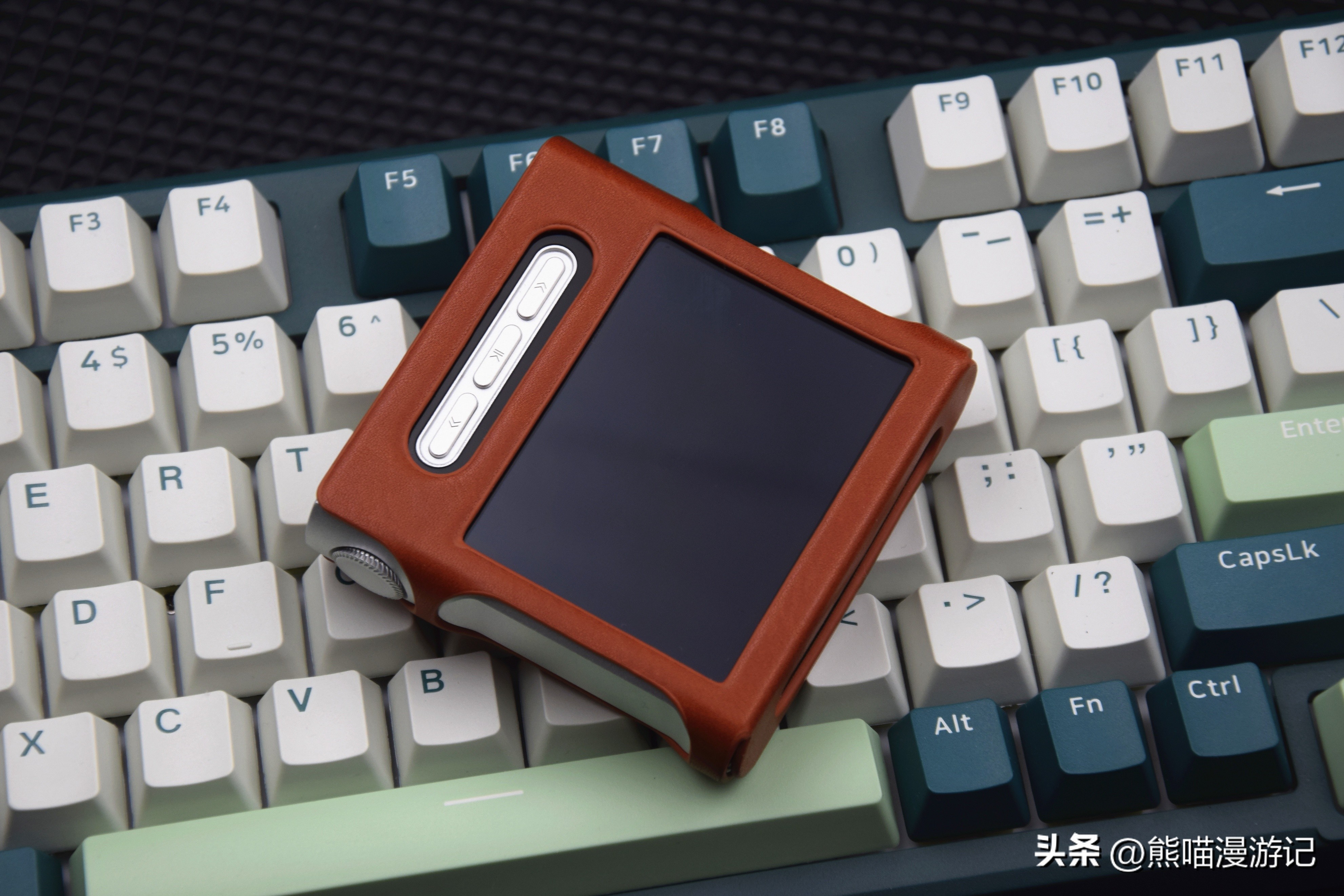 把千元*放播**器卷上了天，山灵M1S无损音乐HiFi*放播**器耳机搭配评测