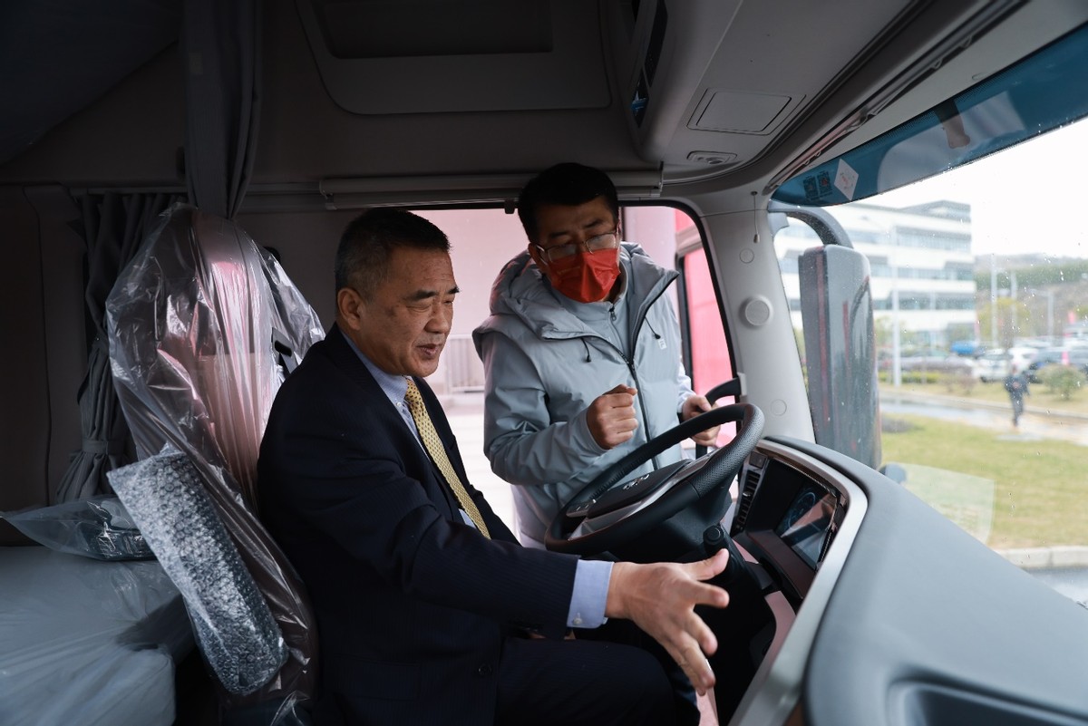 沉浸式体验汽车东风,东风商用车有限公司品牌体验中心