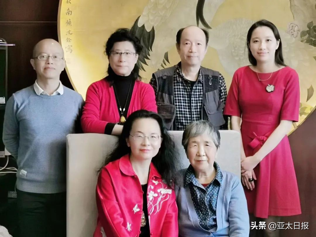 最后的大家闺秀张家四姐妹,最后的大家闺秀写的书