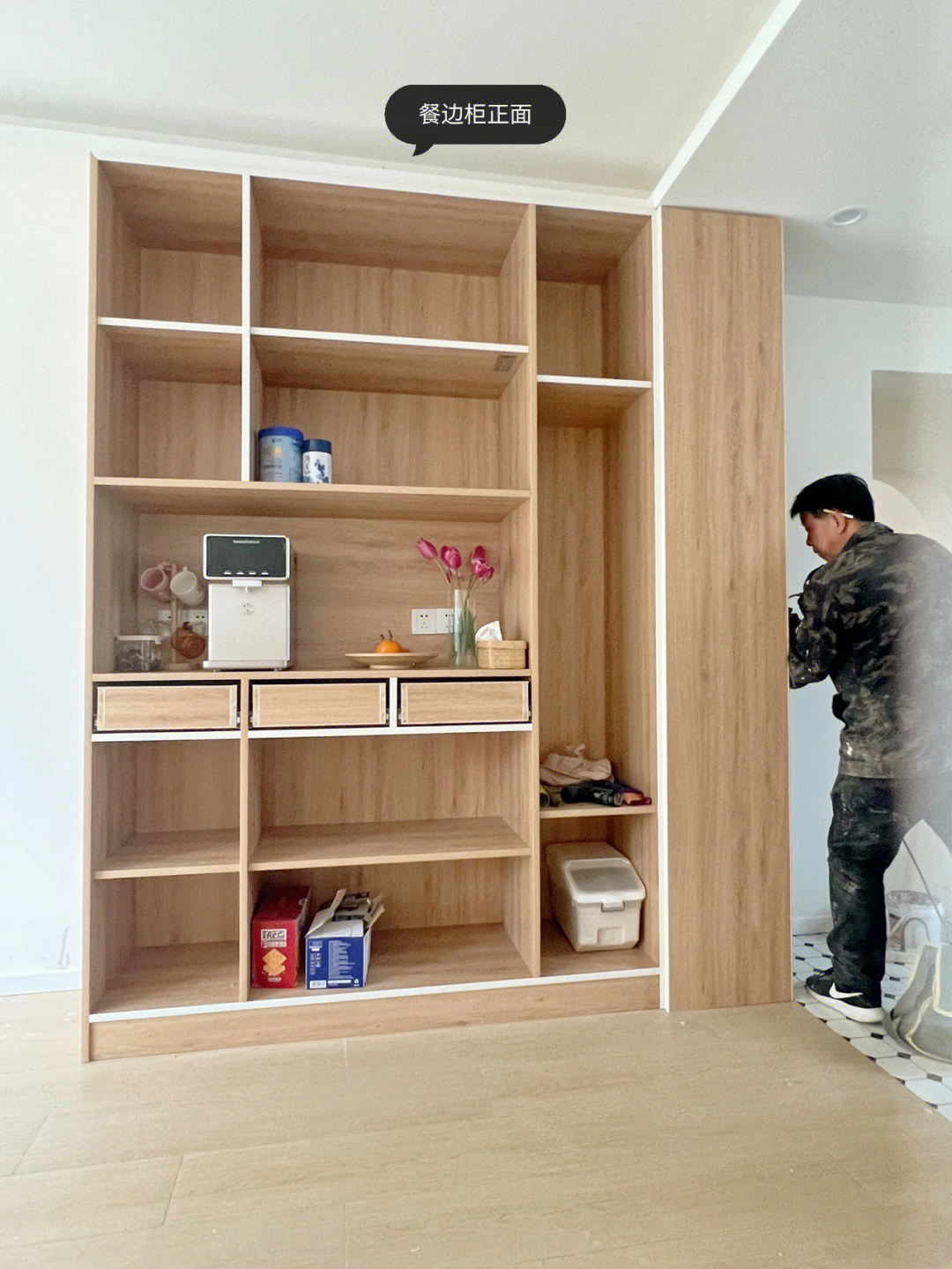 全屋定制比木工做柜子贵多少钱,木工打柜子和全屋定制有啥区别