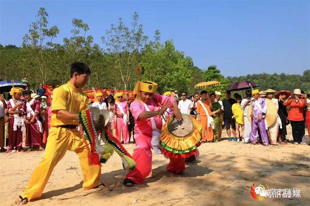 云南四月各地泼水节狂欢全攻略,2023年什么时候开始过泼水节