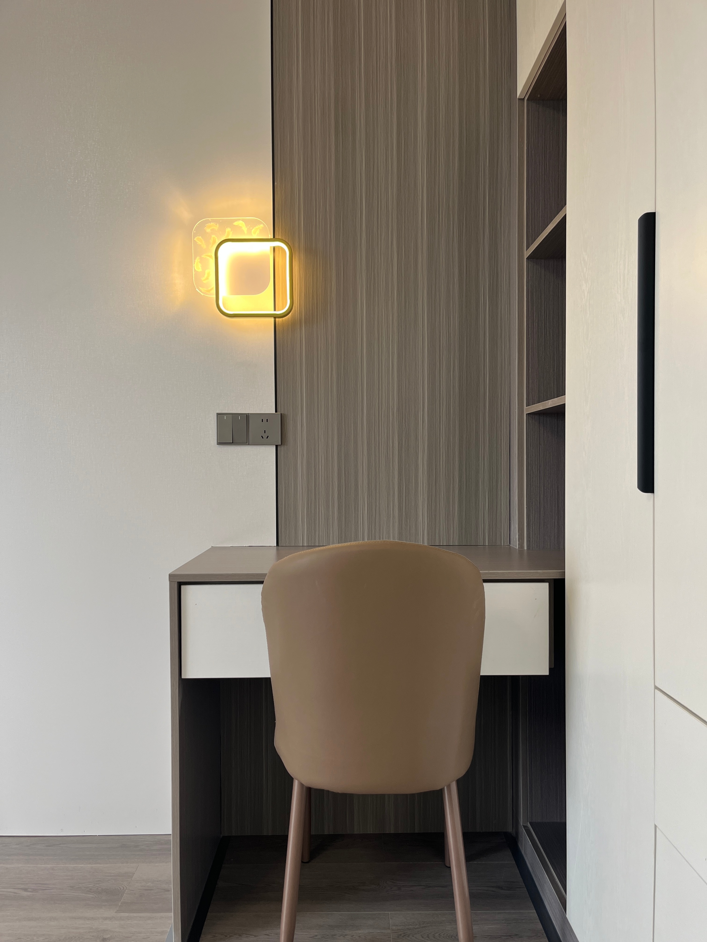 柳州深度空间装饰样板房,柳州钱隆御景装修案例效果图