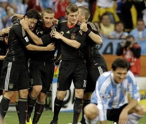 气势磅礴的德国战车,德国战车原地踏步