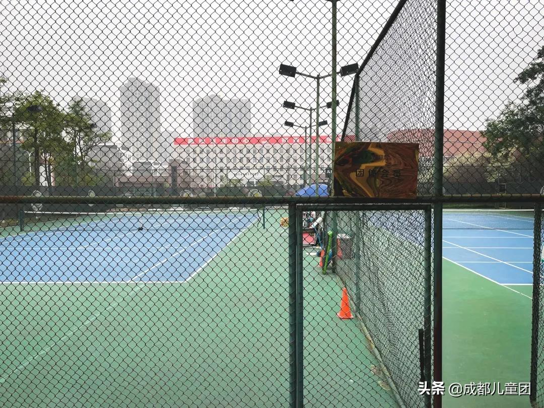 7-8岁儿童网球训练方法,适合4到8岁小朋友的网球运动