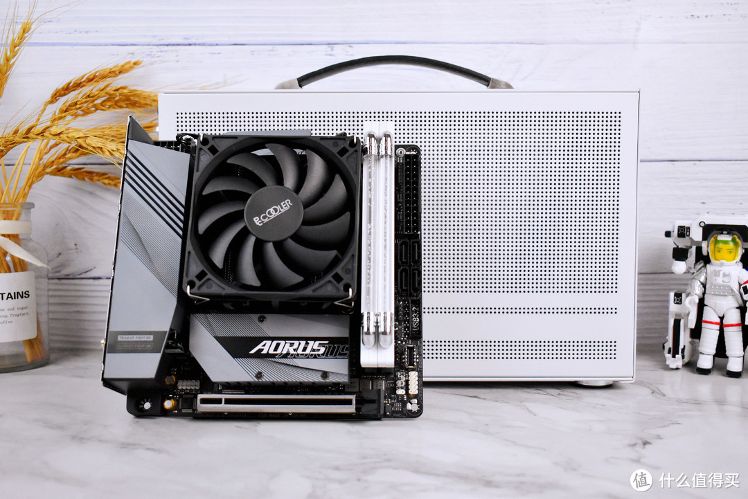 打造小钢炮,技嘉b660小雕主板接口解析