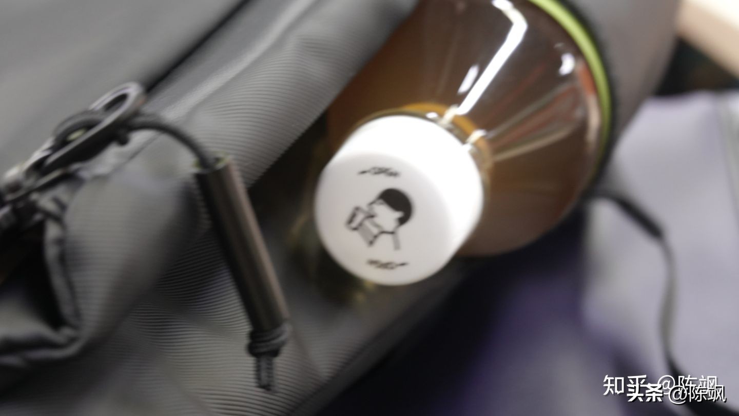 地平线8号moment系列多少钱,地平线8号moment双肩包老罗