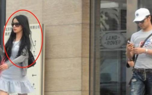 葛荟婕直播回应与汪峰关系,葛荟婕几岁跟汪峰在一起