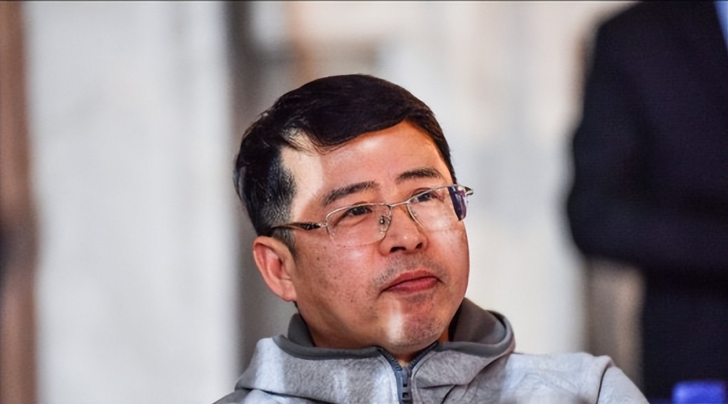 哪些主持人离开央视后比较落魄,离开央视的10名主持人是谁