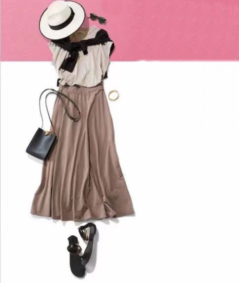 女生夏天穿凉鞋感到尴尬吗,夏天穿凉鞋是不是不礼貌