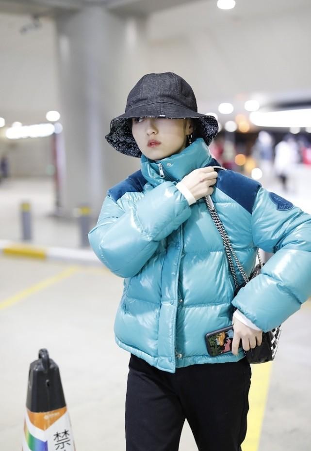 张子枫渐变帆布包,张子枫单肩挎包