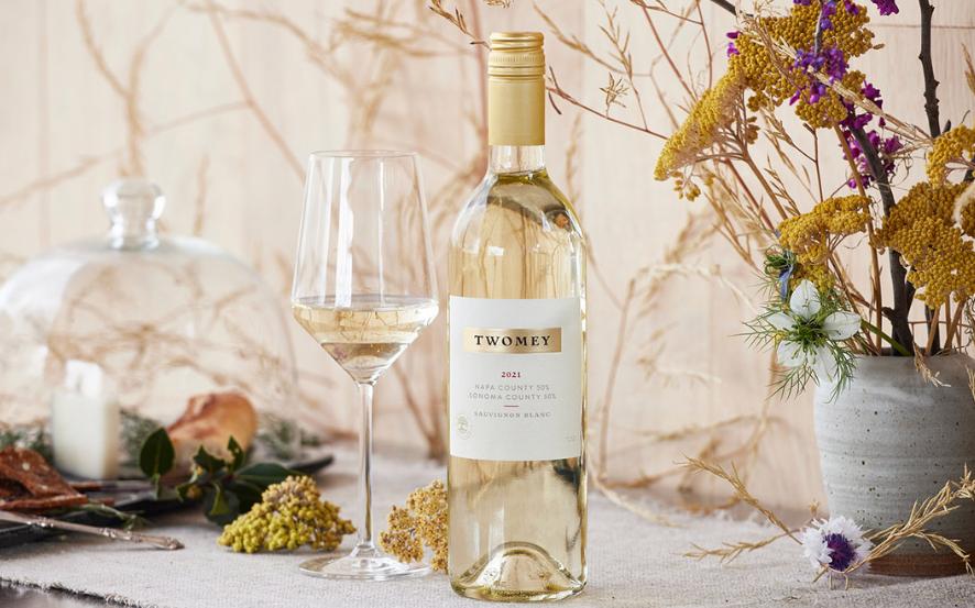 起泡甜白葡萄酒和白葡萄酒的区别,起泡葡萄酒和白葡萄酒哪个好喝