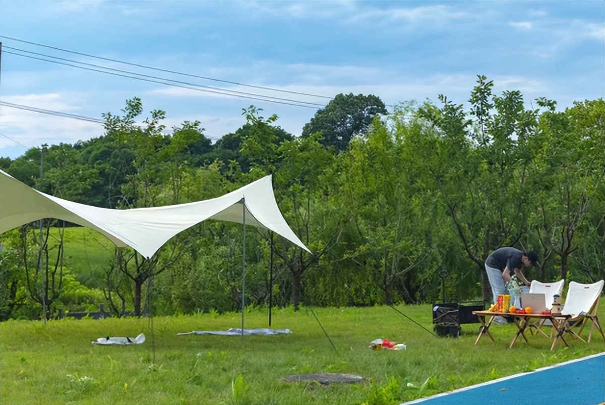 哈趣k1pro投影仪cvia流明,哈趣k1pro投影仪白天效果