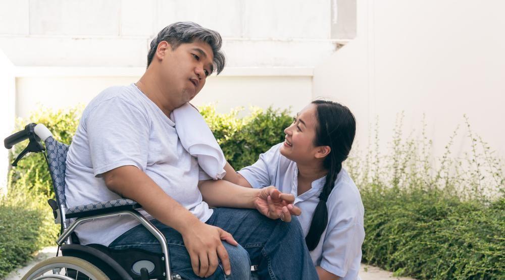 走进中医|运用中医岐黄针对中风后下肢痉挛症状的治疗