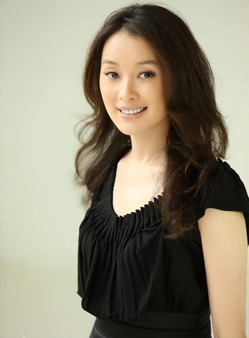 娱乐圈10位大龄中年女星现状,至今未婚的5位内地大龄女星