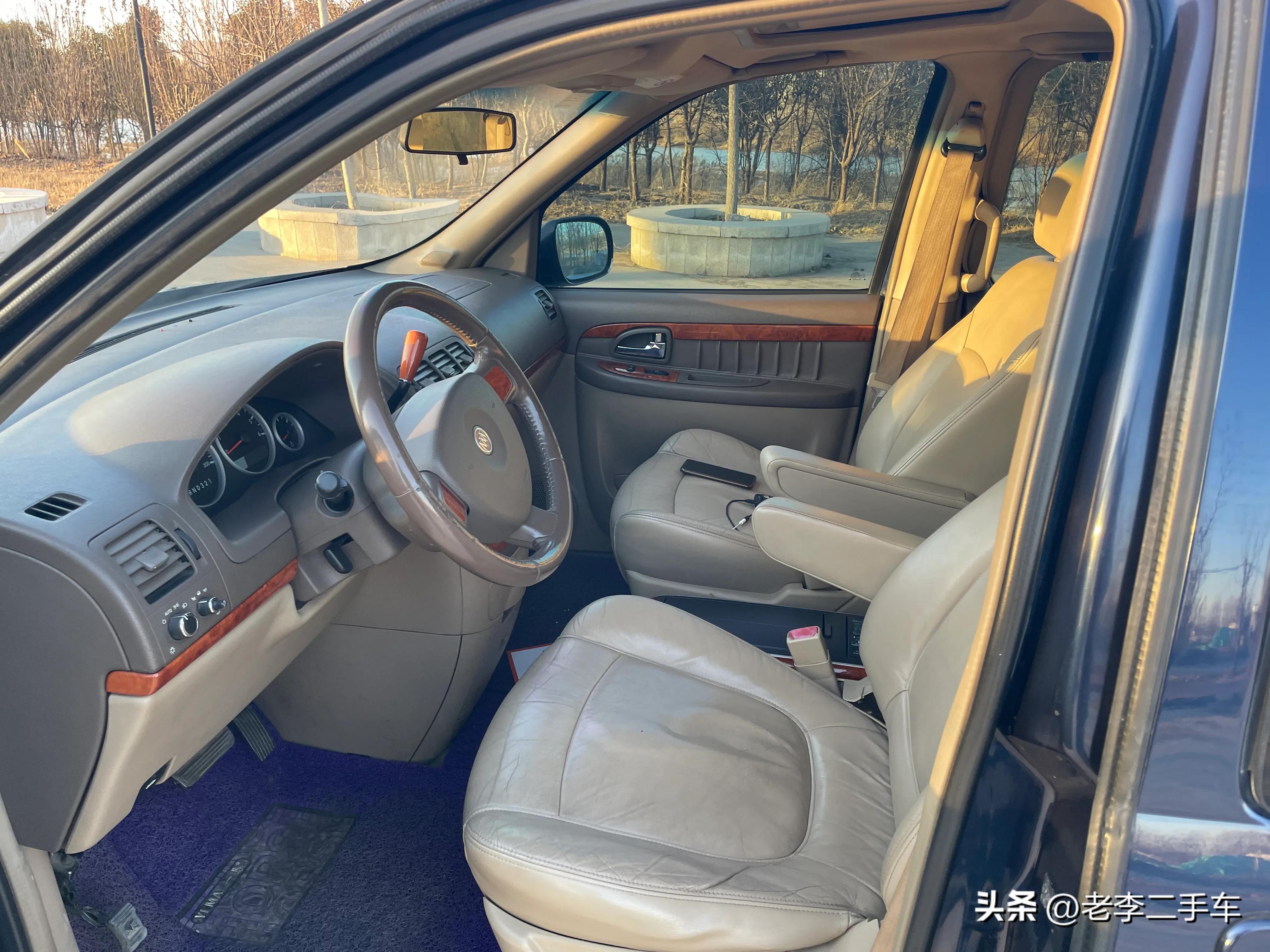 陆尊gl83.009款,09款gl8陆尊3.0燃油管