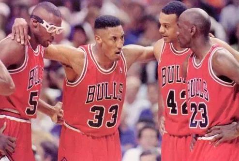 连得17分，硬气！被逆转之王曾经正面硬刚篮球之神，最后被教做人