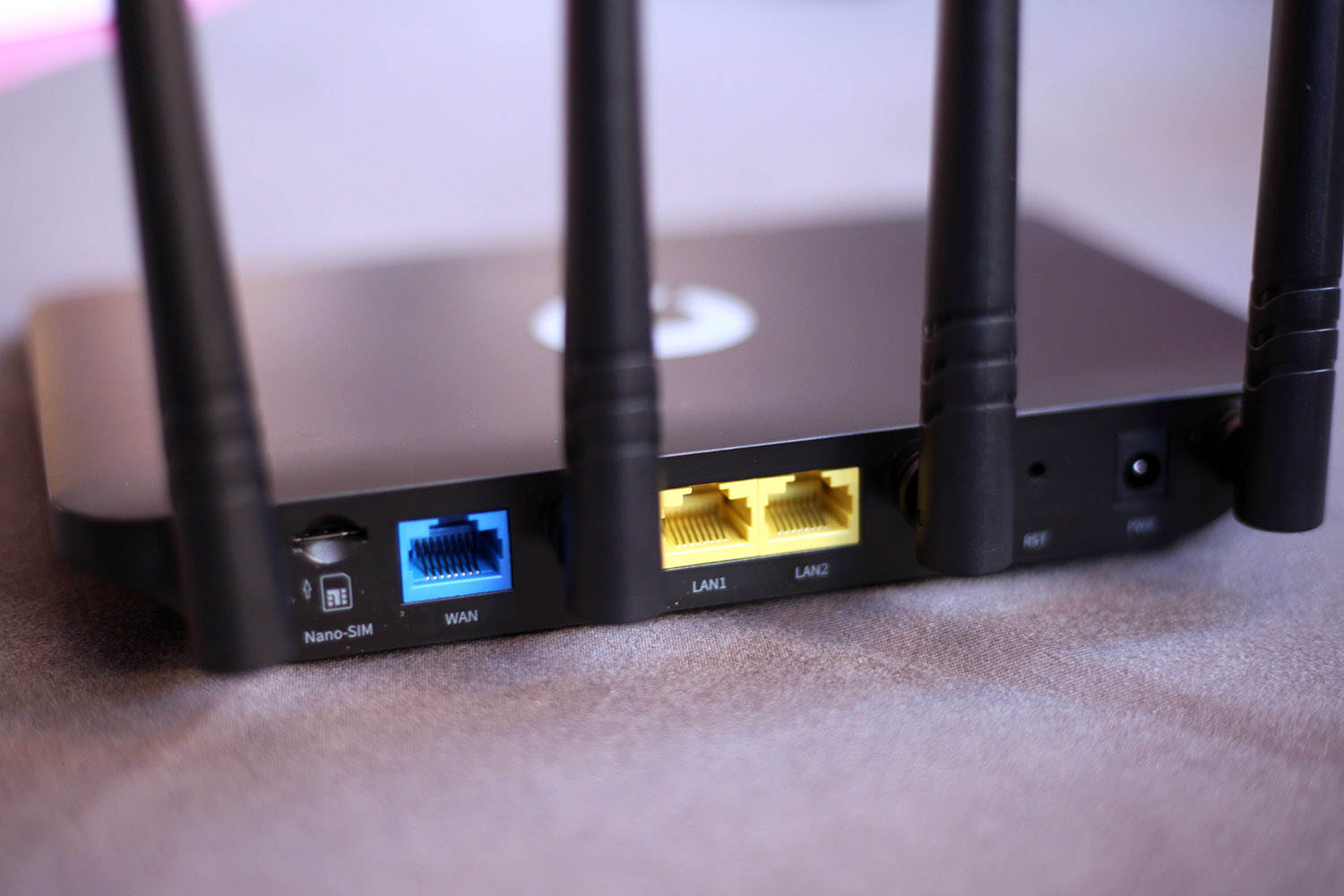 蒲公英x4和x4c路由器有什么区别,蒲公英x4路由器多少钱一台