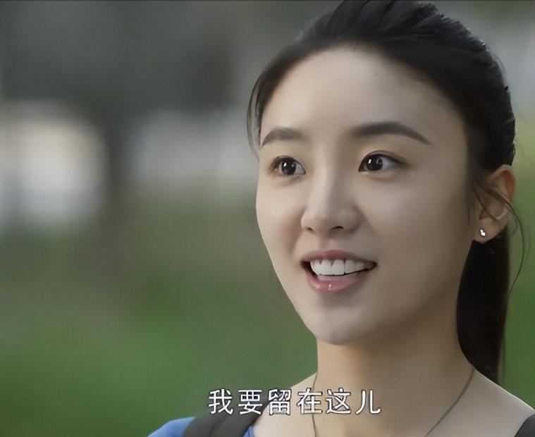 黑红小花张月：质疑整容上位不雅，演绿茶遭网暴，新剧逆转口碑