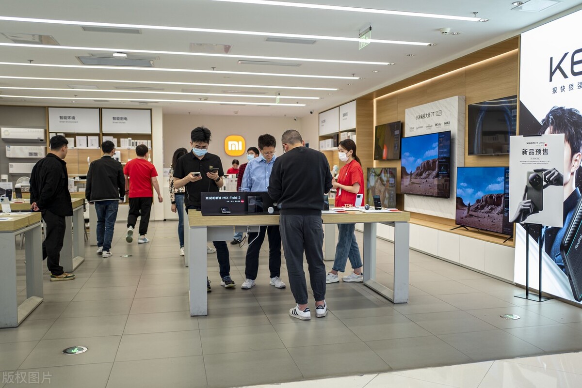 爆款手机来袭，小米13超开箱测评，惊喜不已！