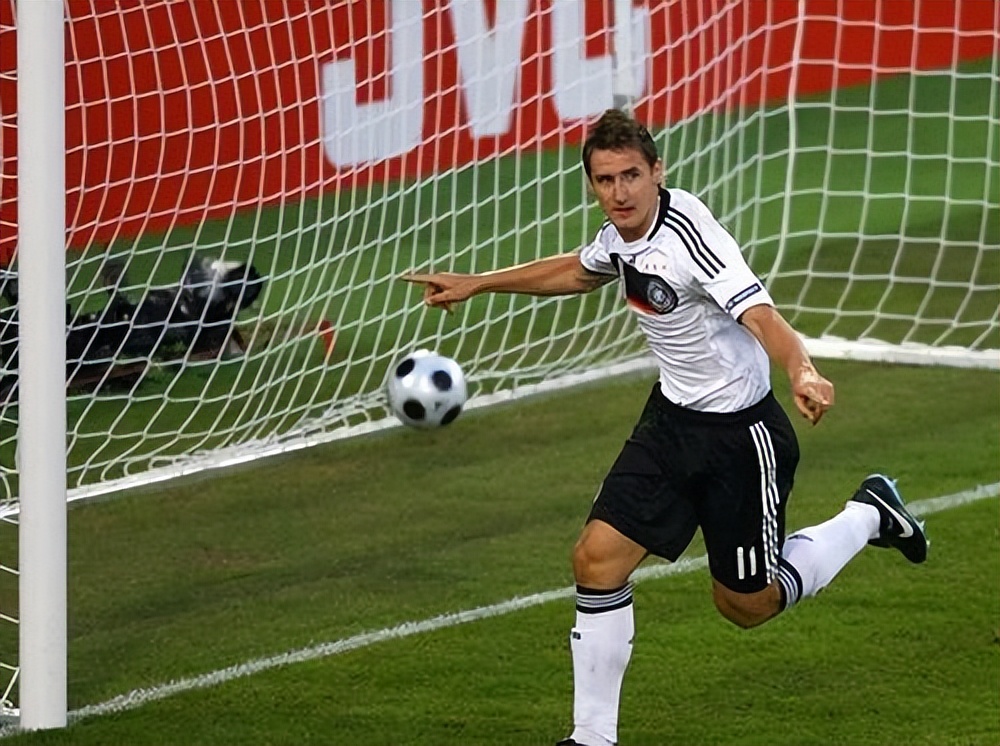 贝利祝贺c罗破纪录梅西总进球数,世界杯梅西进球前十名