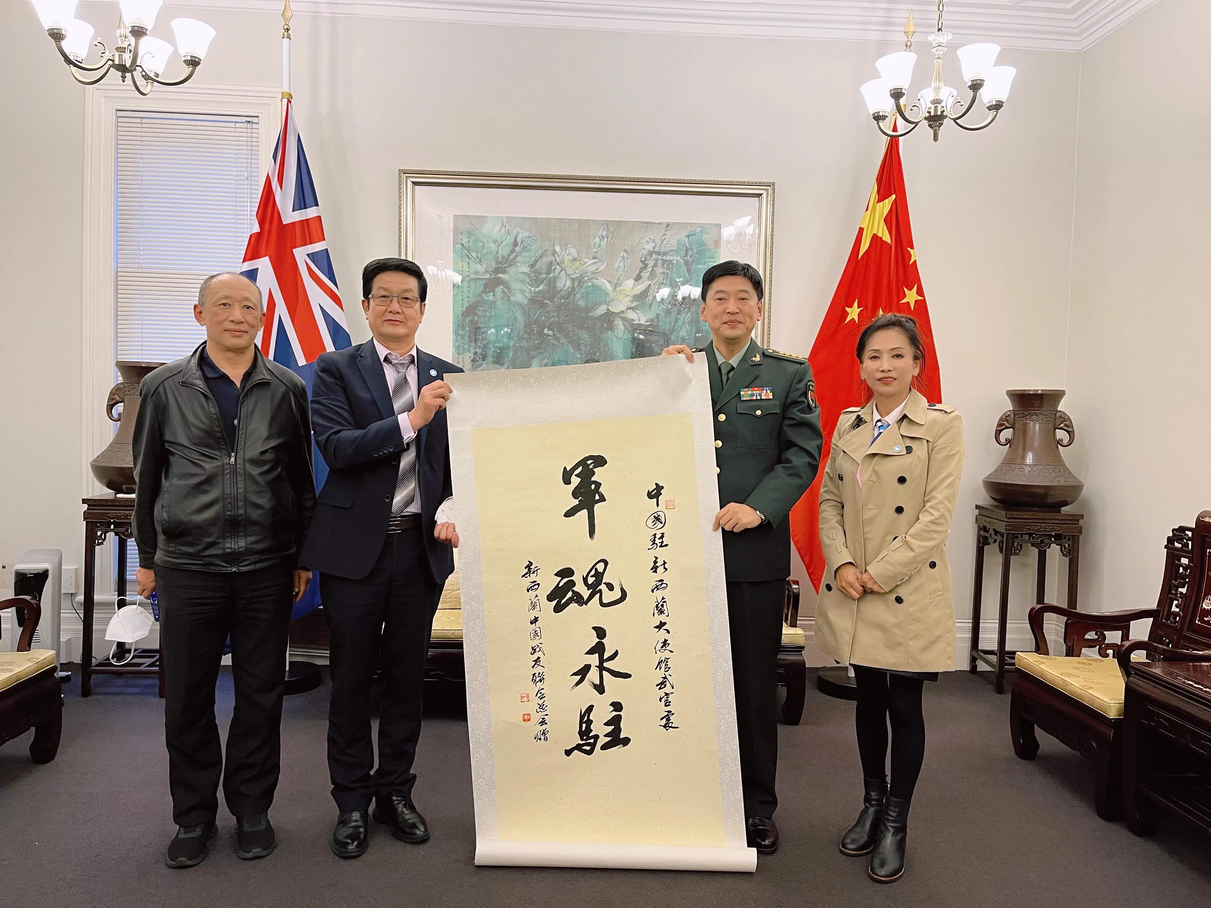 一年一端午，一岁一安康，千里赴粽宴，亲情盈满堂