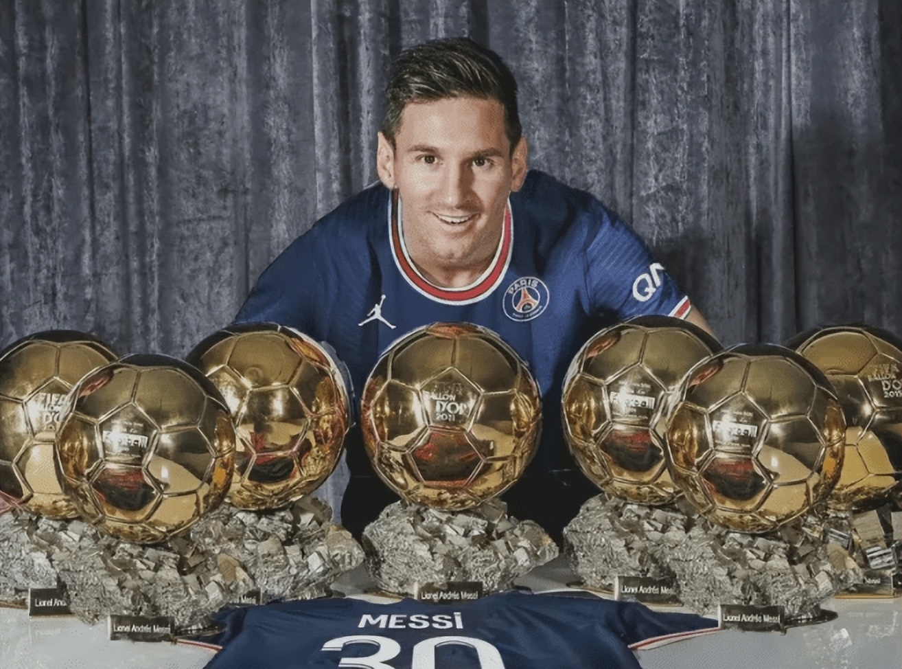 2-1创12年助攻数新高!梅西成法甲表现最佳球员,金球毫无悬念