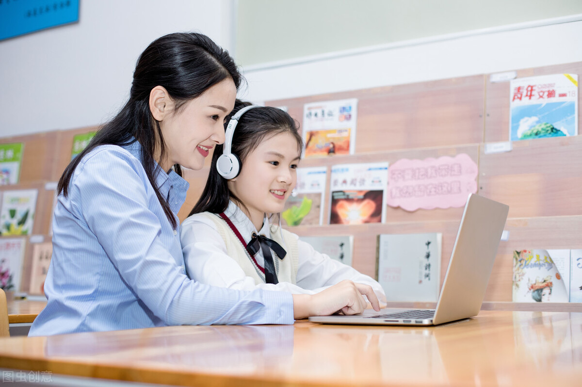 初中教师个人年度总结,教师德能勤绩方面工作总结