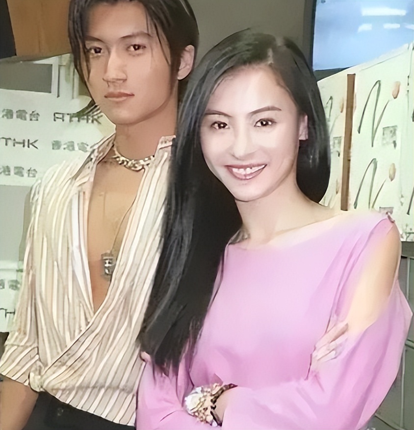 王菲和谢霆锋恋情过程,王菲和谢霆锋恋情回顾