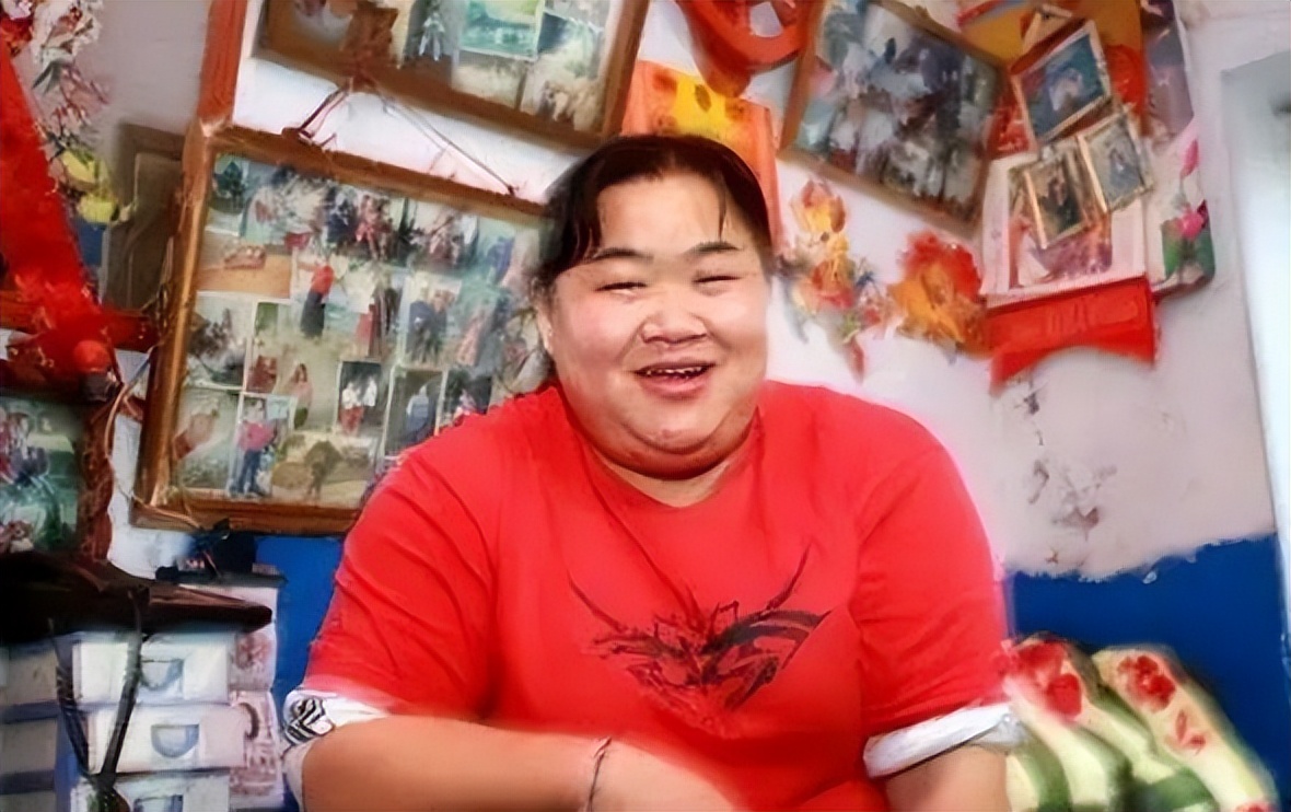 中国举重冠军唐功红简历,举重冠军唐功红比赛全过程