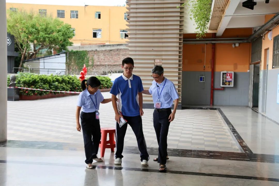 深圳中考第一天现场,深圳中考第一现场