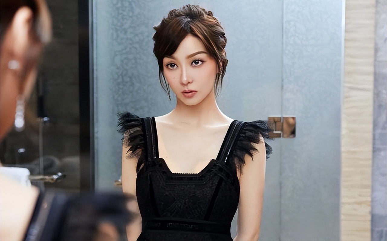 11位让众人失望的明星,红的快凉的也快的4个明星