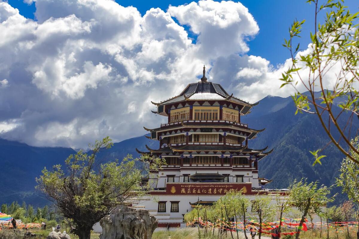 林芝藏南地区地图,藏南林芝风光