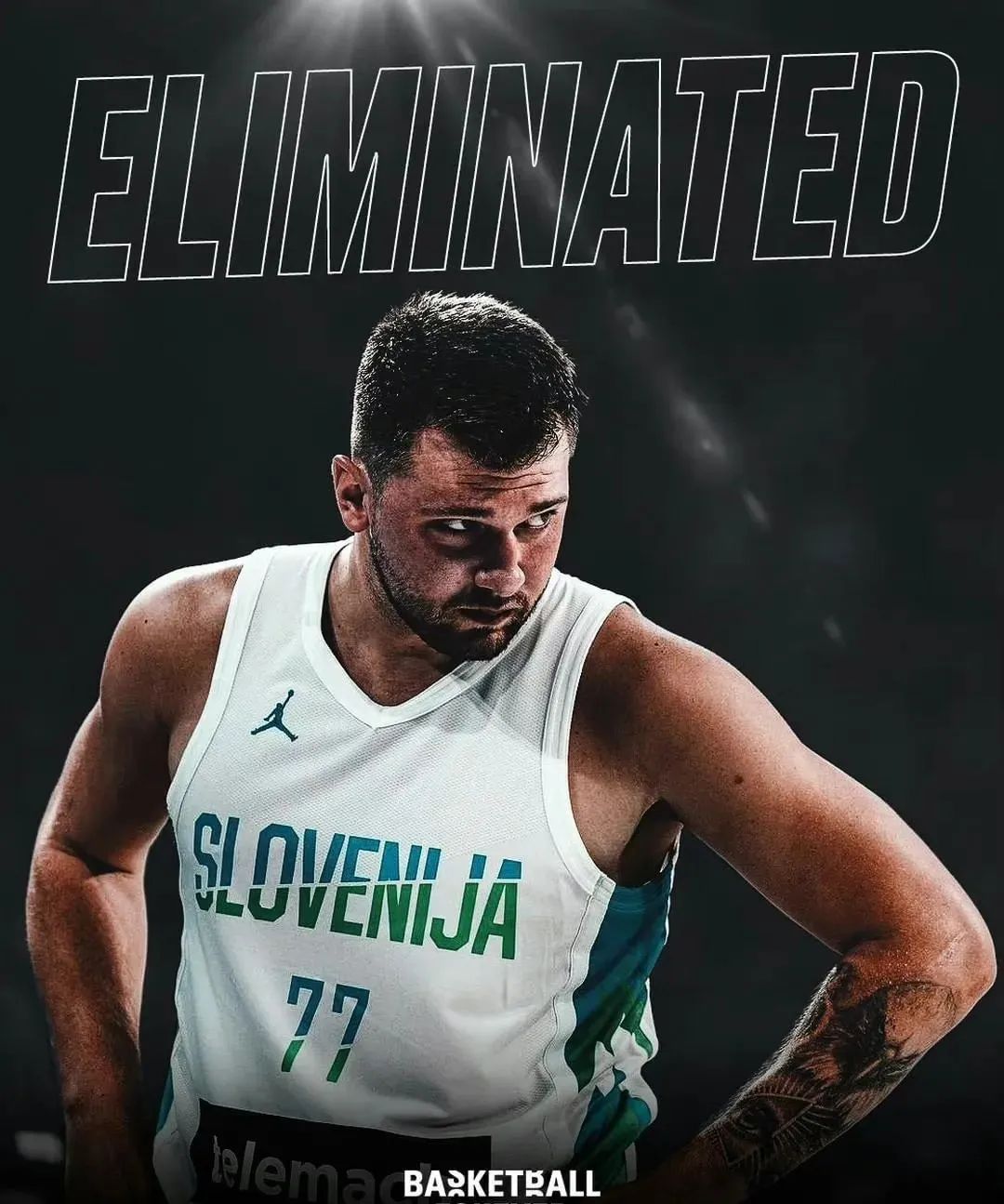 东契奇被打,东契奇因伤仅出战5分钟