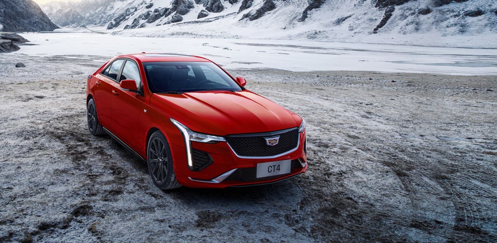 凯迪拉克ct4属于中型车,凯迪拉克ct4的22款和23款区别