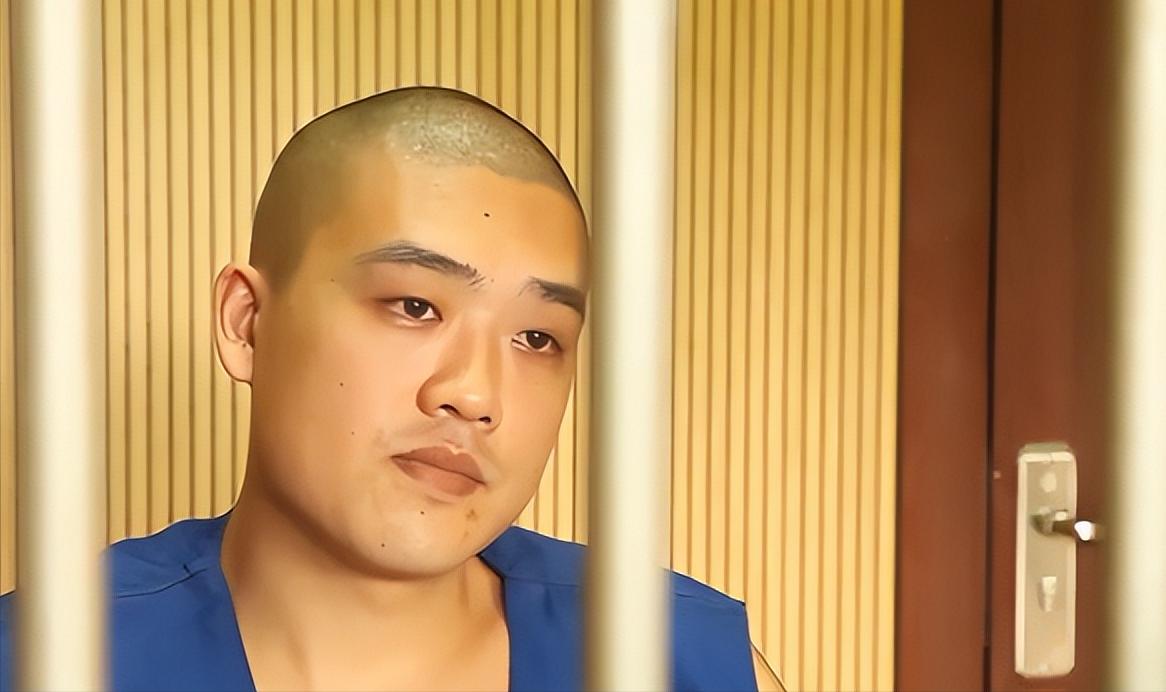 1985年湖南小伙建20多个黑彩票网站，发展30万会员，非法获利80亿