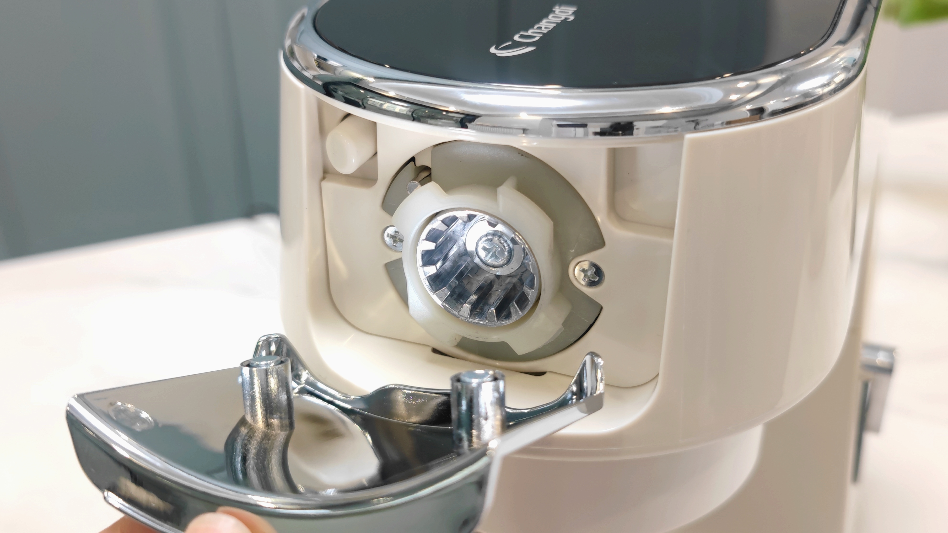 长帝企鹅顶顶和海氏m6哪个好,企鹅顶顶厨师机做蛋糕