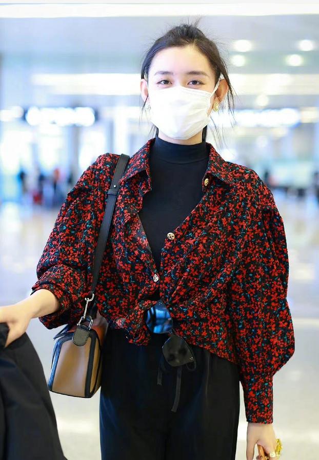 带袖扣的衬衫法式衬衫,普通衬衫和法式衬衫