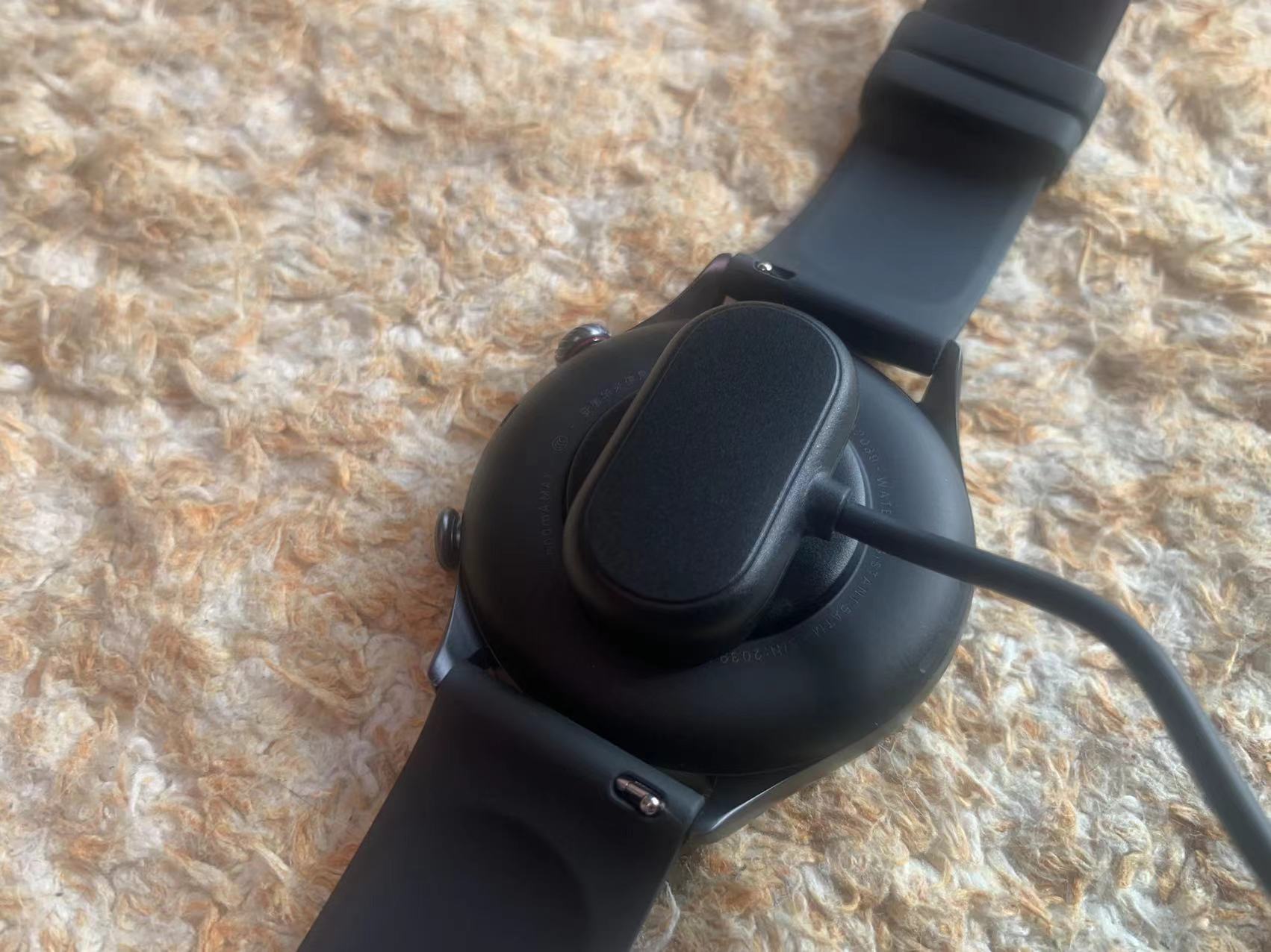 华米amazfitgtr3,华米gtr3pro和小米watchs1