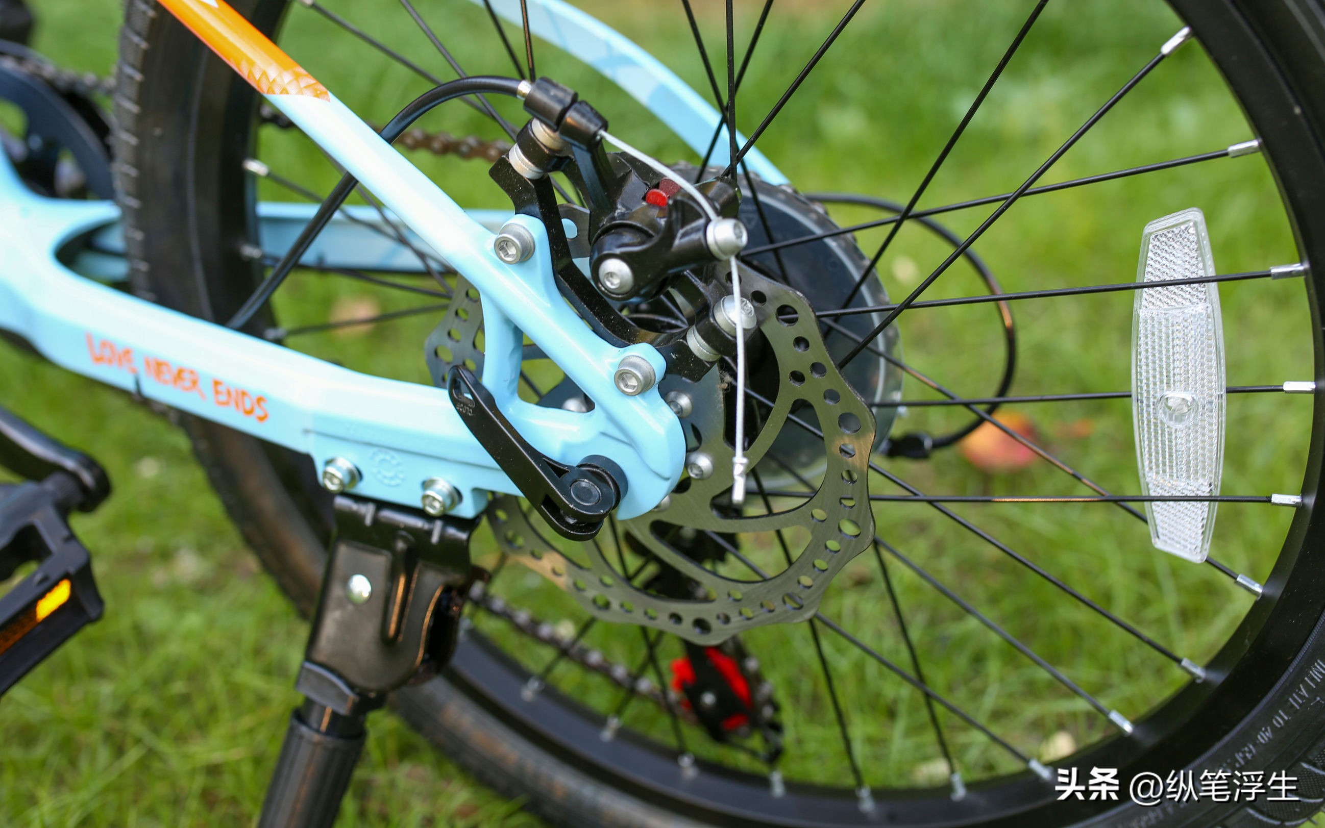 可以让小孩玩的越野车,柒小佰儿童变速山地自行车测评