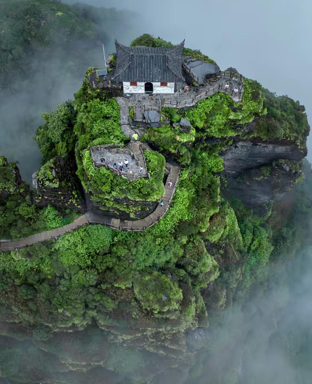 贵州最美天空之城,贵州之镜天空之城