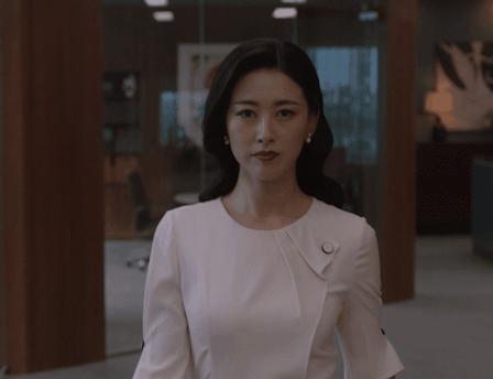 表面是普通女星实际是富豪千金,盘点娱乐圈中家世显赫的五位女星