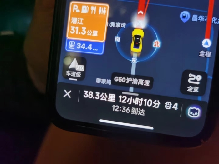 冻雨被困高速,被暴雪困在高速的返乡人